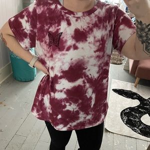 Dark pink/purple shirt